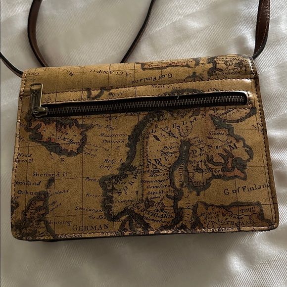 NWOT Patricia Nash European Map LOCRI Crossbody Bag - Picture 3 of 9